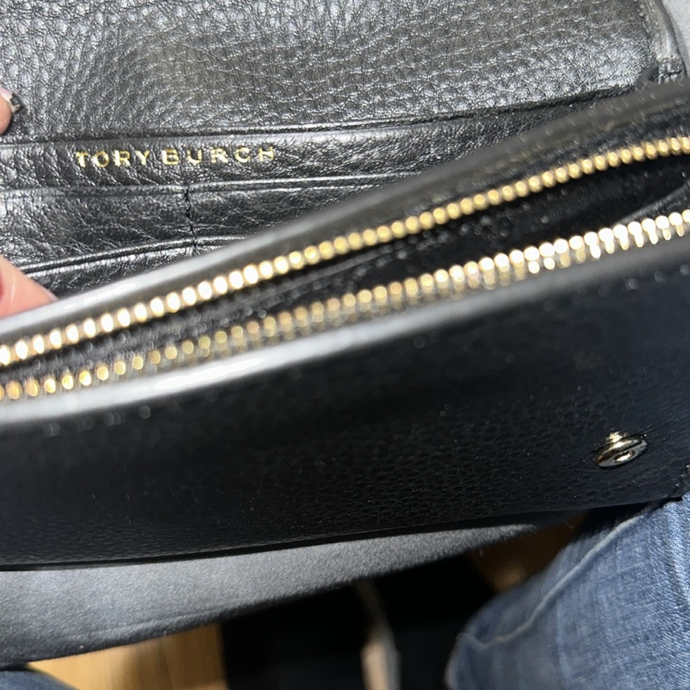 Tory Burch Black Leather Continental Wallet with Gold Logo - Picture 6 of 7